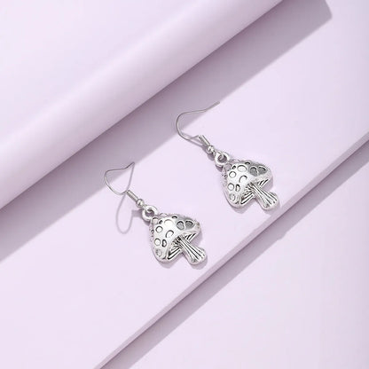 Retro Heart Plating Alloy No Inlaid Earrings