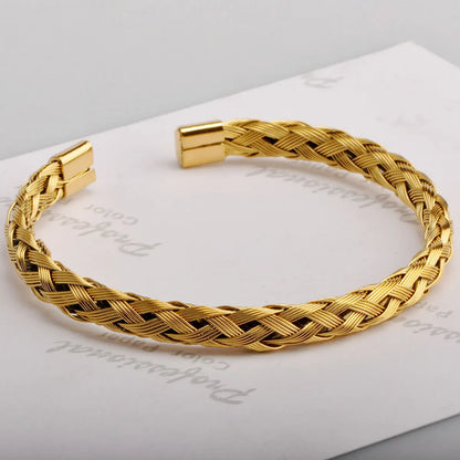 Wholesale Retro Solid Color Titanium Steel 18k Gold Plated Bangle