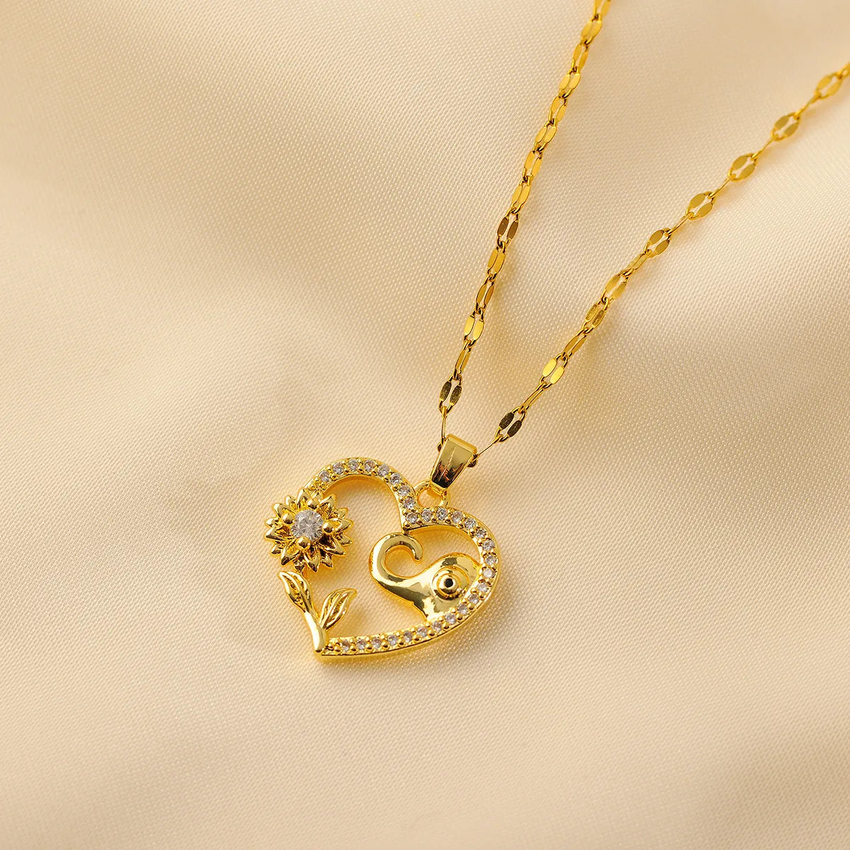 Wholesale Simple Style Classic Style Heart Shape Flower Elephant Copper Plating Inlay 18K Gold Plated Zircon Pendant Necklace