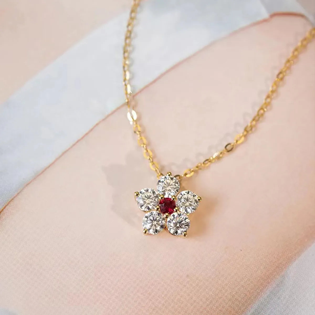 Wholesale Simple Style Flower Sterling Silver 18k Gold Plated Zircon Pendant Necklace