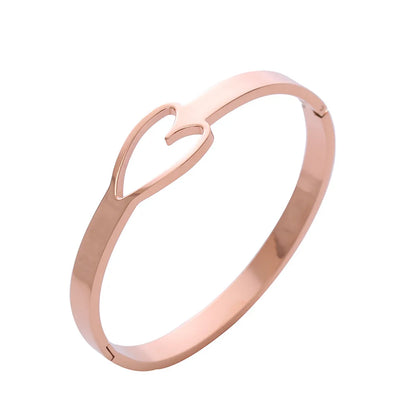 Wholesale Simple Style Heart Shape Stainless Steel 18k Gold Plated Bangle