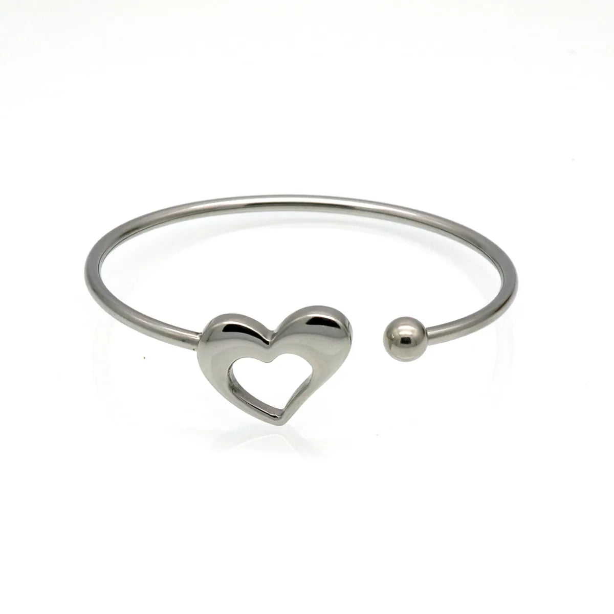 Wholesale Simple Style Heart Shape Titanium Steel 18k Gold Plated Bangle