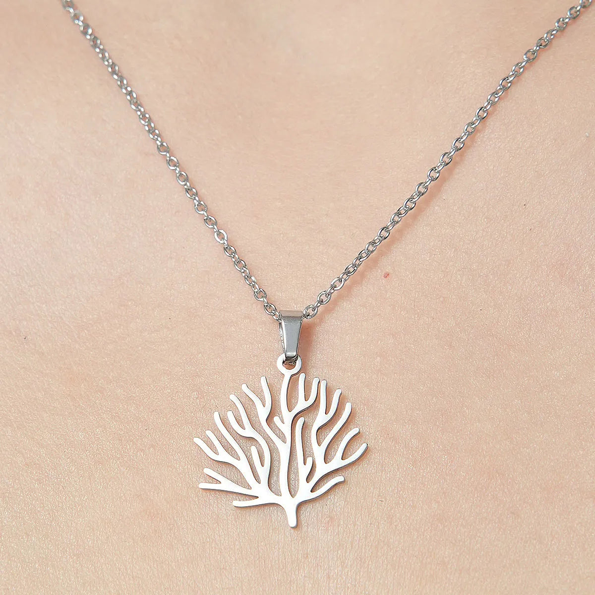 Wholesale Simple Style Leaf Tree Pineapple Stainless Steel Titanium Steel Polishing Plating Pendant Necklace