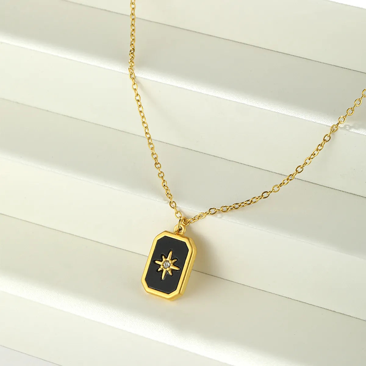 Wholesale Simple Style Shiny Sun Stainless Steel Plating Inlay 18k Gold Plated Zircon Pendant Necklace