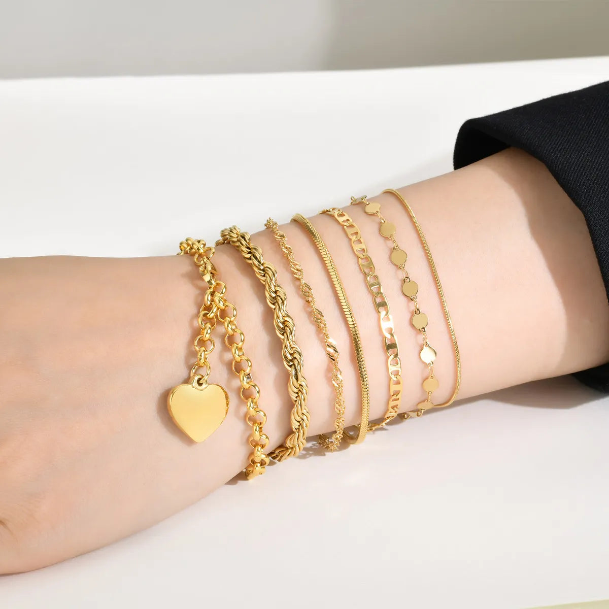 Simple Style Solid Color Stainless Steel Plating 18k Gold Plated Bracelets