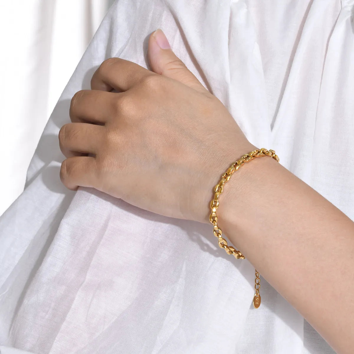 Wholesale Simple Style Solid Color Stainless Steel Plating 18k Gold Plated Bracelets