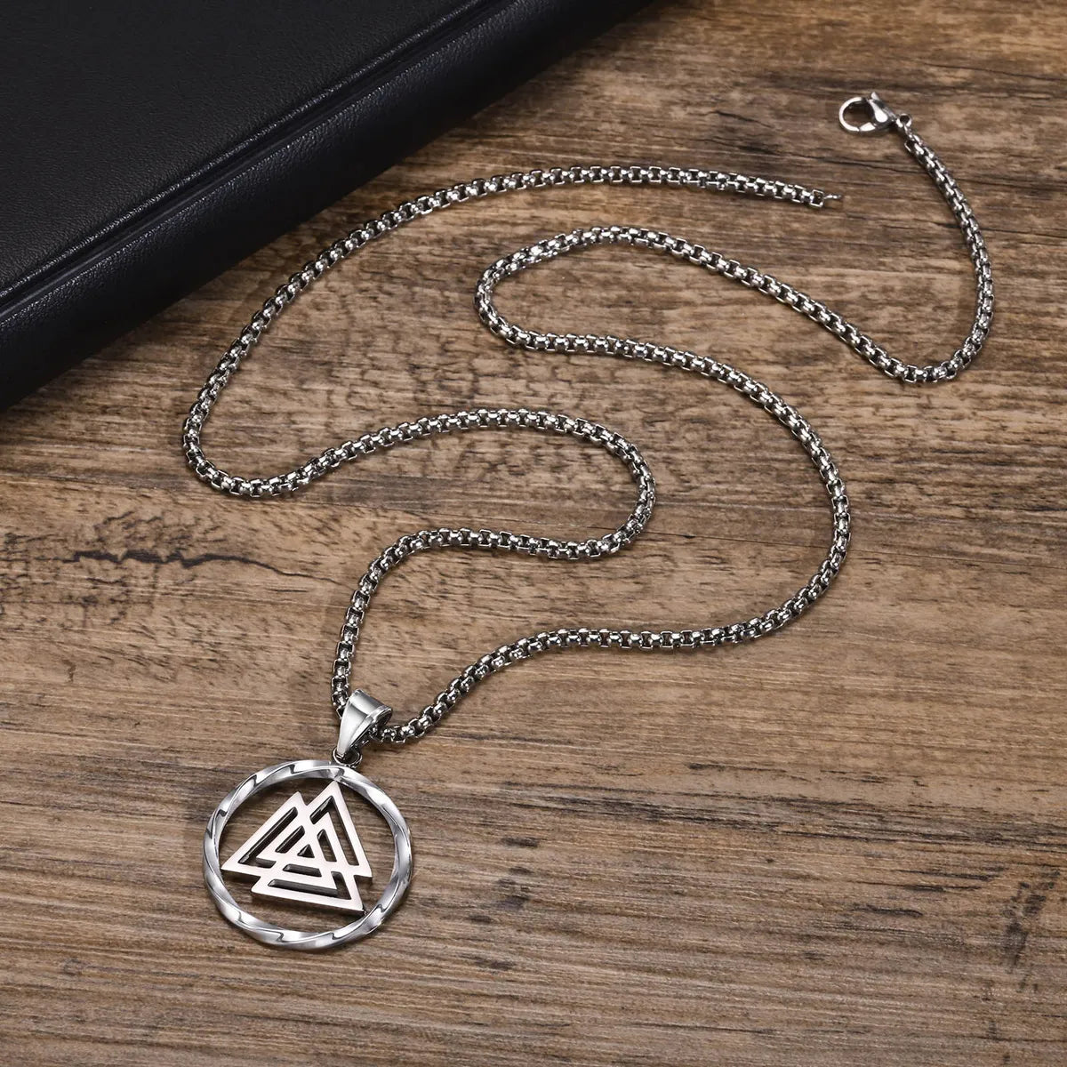 Wholesale Simple Style Triangle Solid Color Stainless Steel Plating Hollow Out 18k Gold Plated Pendant Necklace