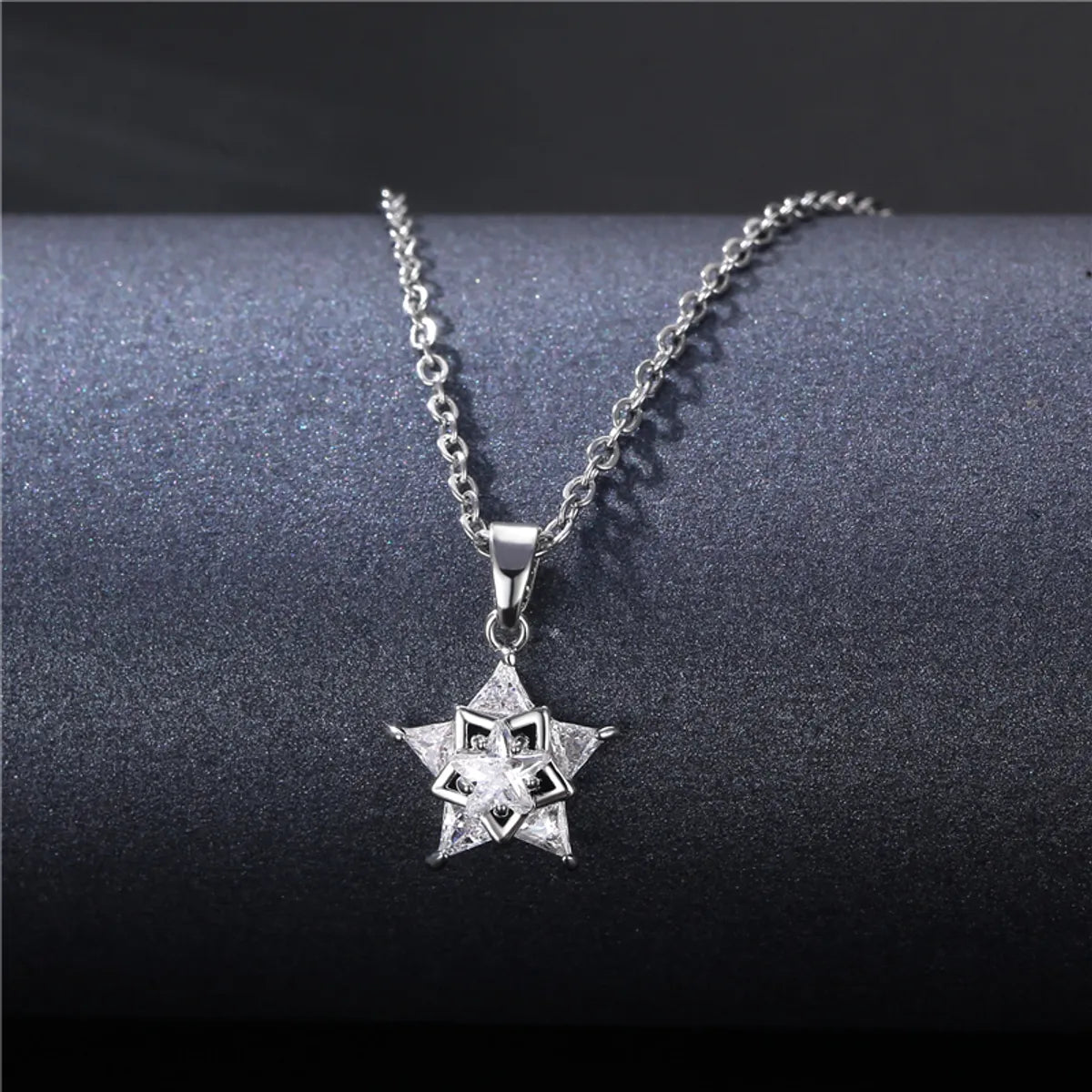 Stainless Steel Titanium Steel White Gold Plated Simple Style Plating Inlay Water Droplets Flower Zircon Pendant Necklace