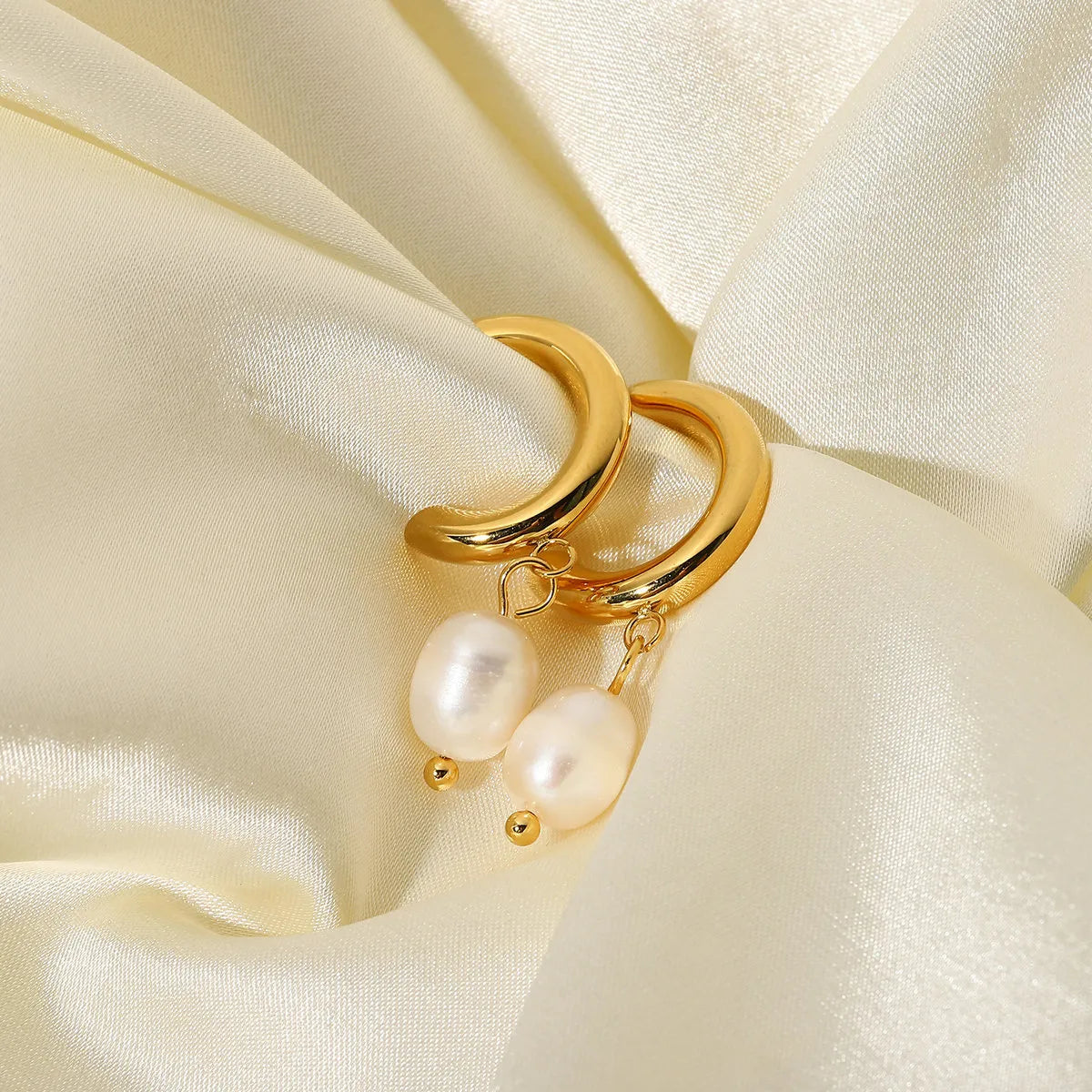 Fashion Geometric Plating Stainless Steel Pearl Gold Plated Earrings