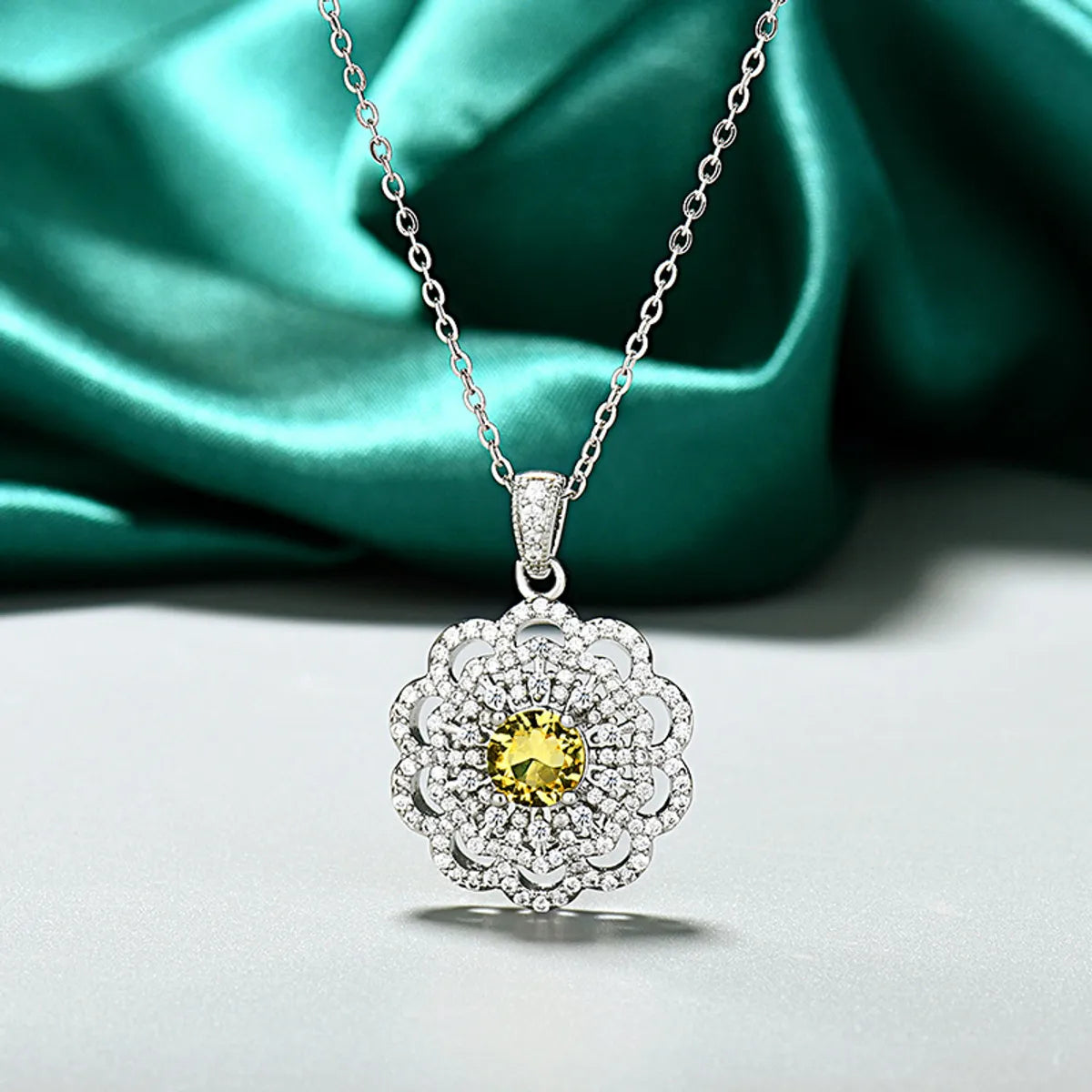 Wholesale Sweet Flower Stainless Steel Plating Inlay Zircon Pendant Necklace