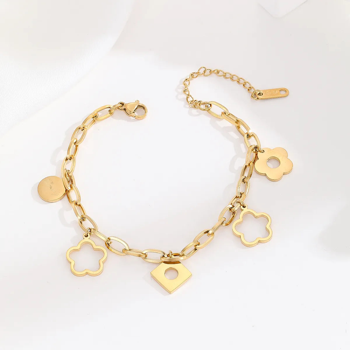 Wholesale Sweet Simple Style Flower Stainless Steel Plating Hollow Out 18k Gold Plated Bracelets