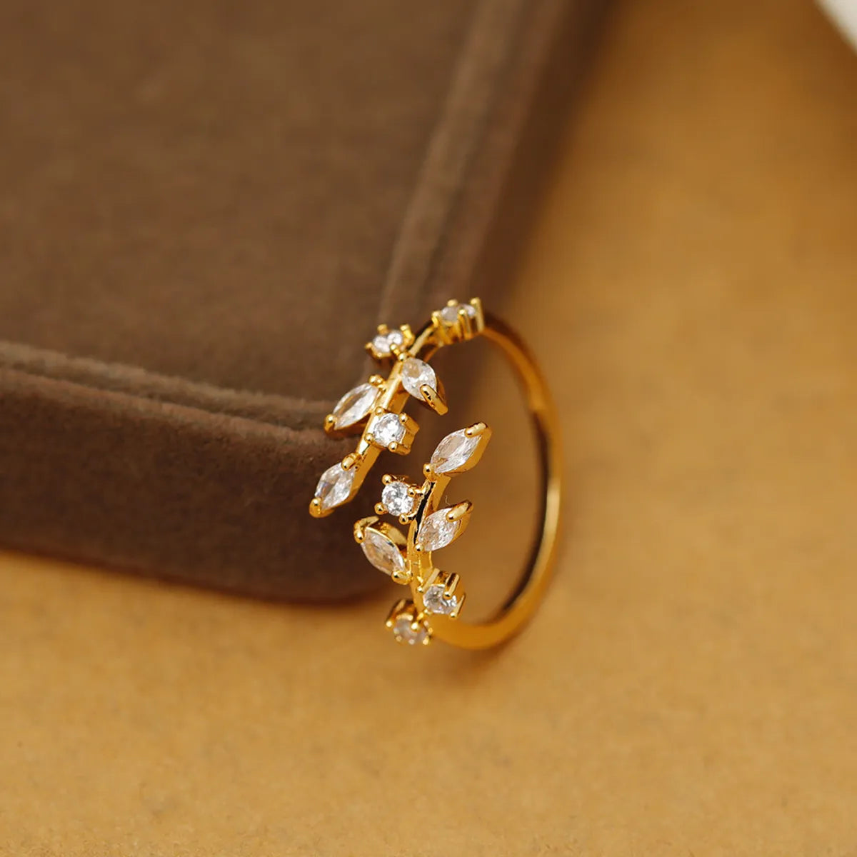 Wholesale Vacation Simple Style Leaves Copper Plating Inlay 18K Gold Plated Zircon Open Rings