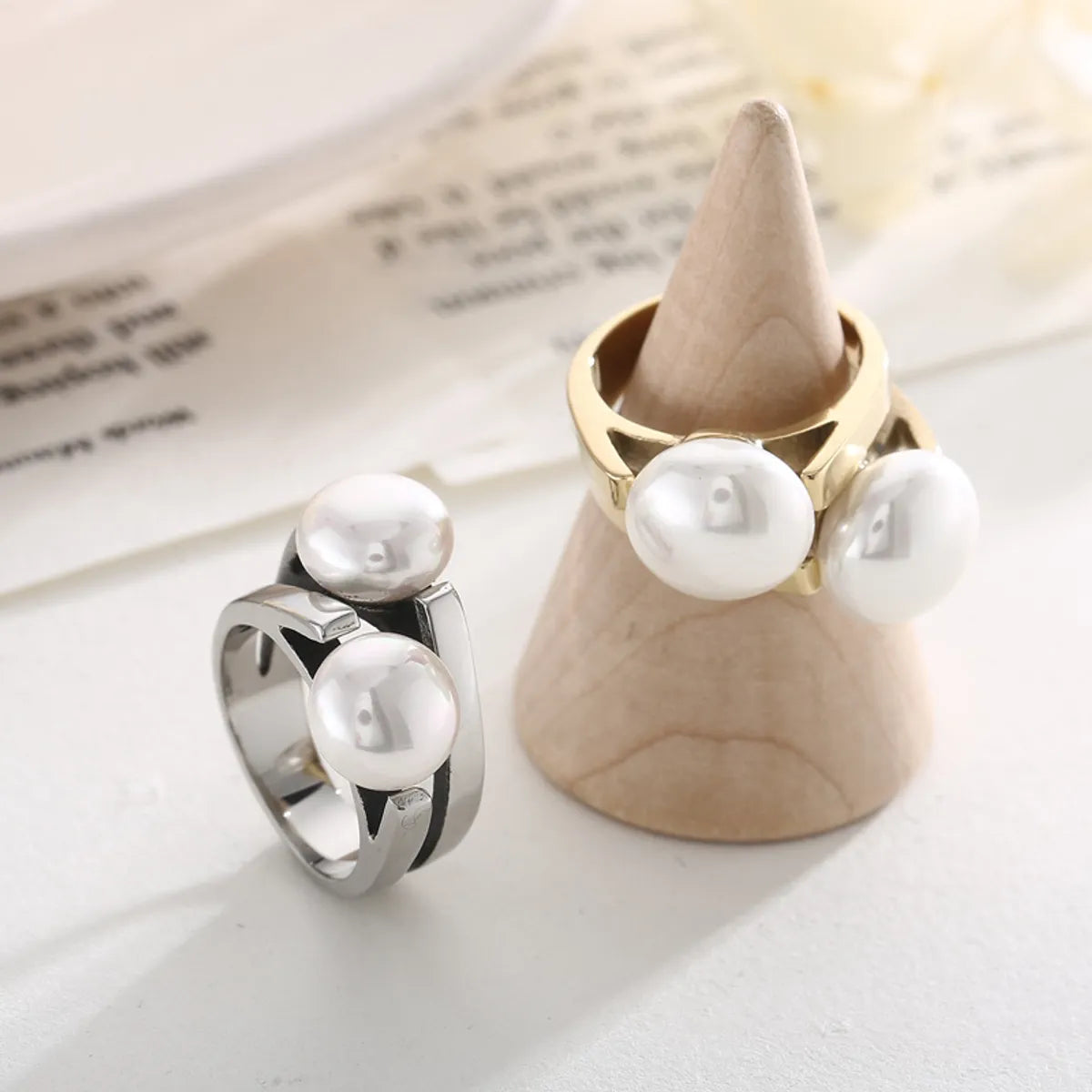 Wholesale Vintage Style Irregular Round Titanium Steel 18k Gold Plated Pearl Rings