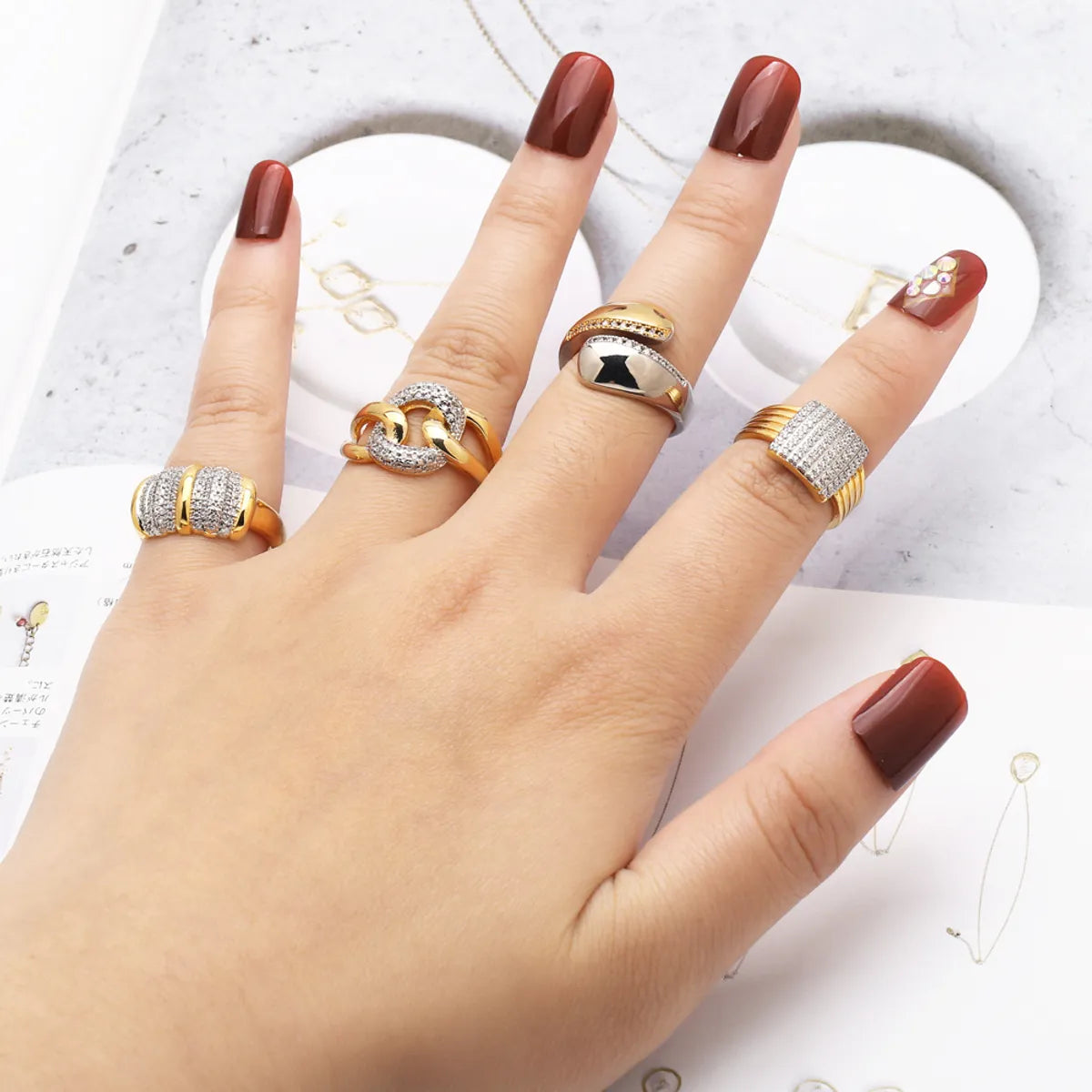 Wholesale Vintage Style Simple Style Geometric Copper Plating Inlay 18K Gold Plated Zircon Rings