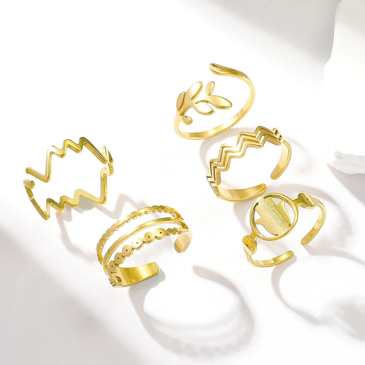 Wholesale Vintage Style Simple Style Palm Leaves Waves Stainless Steel Plating 18k Gold Plated Open Rings