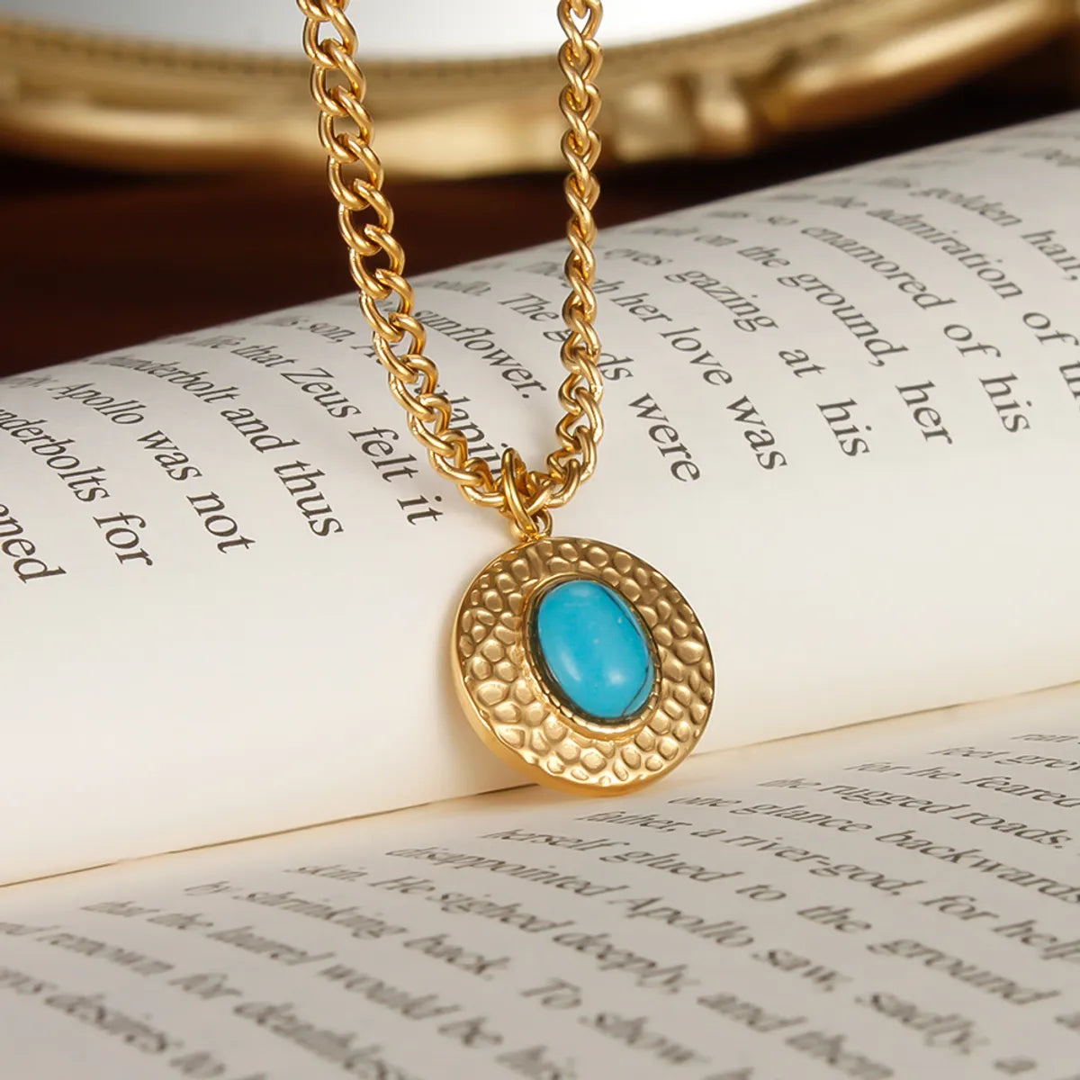 Wholesale Vintage Style Simple Style Round Stainless Steel Inlay Turquoise Pendant Necklace