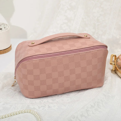 Women'S All Seasons Pu Leather Solid Color Elegant Basic Square Zipper Cosmetic Bag