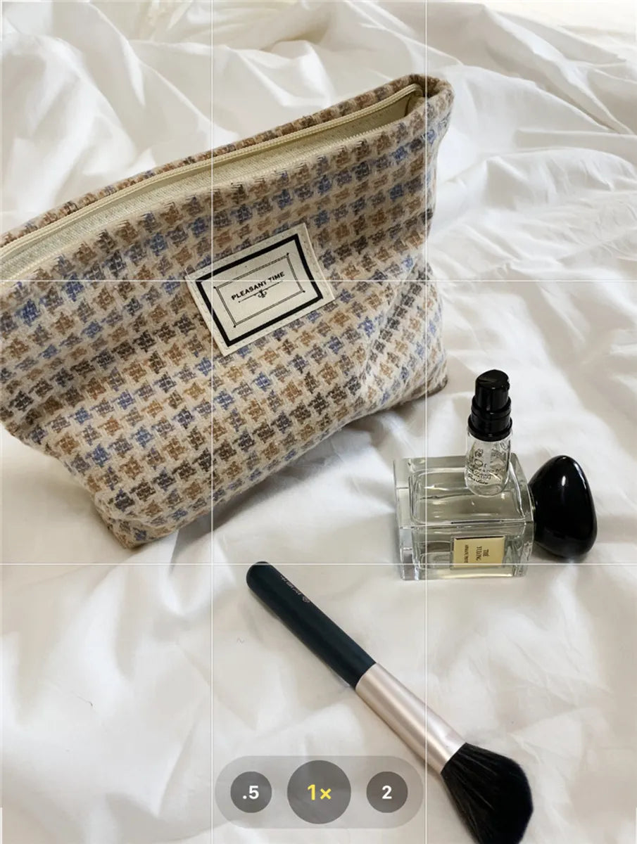 Women'S Canvas Plaid Streetwear Square Zipper Cosmetic Bag Wash Bag