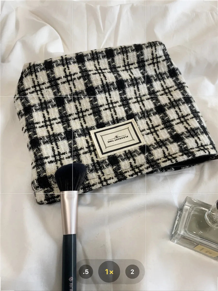 Women'S Canvas Plaid Streetwear Square Zipper Cosmetic Bag Wash Bag