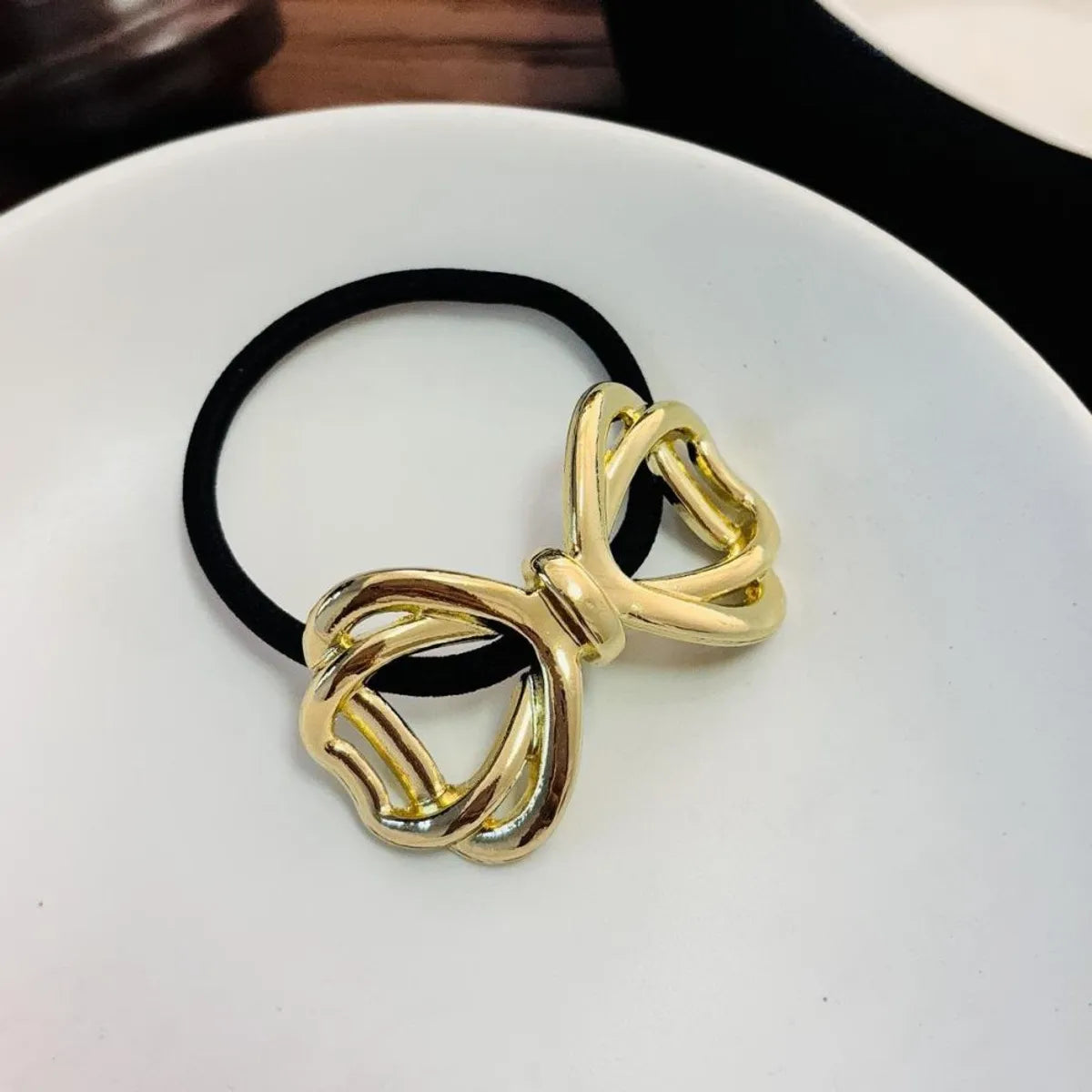 Women'S Casual Cute Simple Style Asymmetrical Alloy Hair Tie