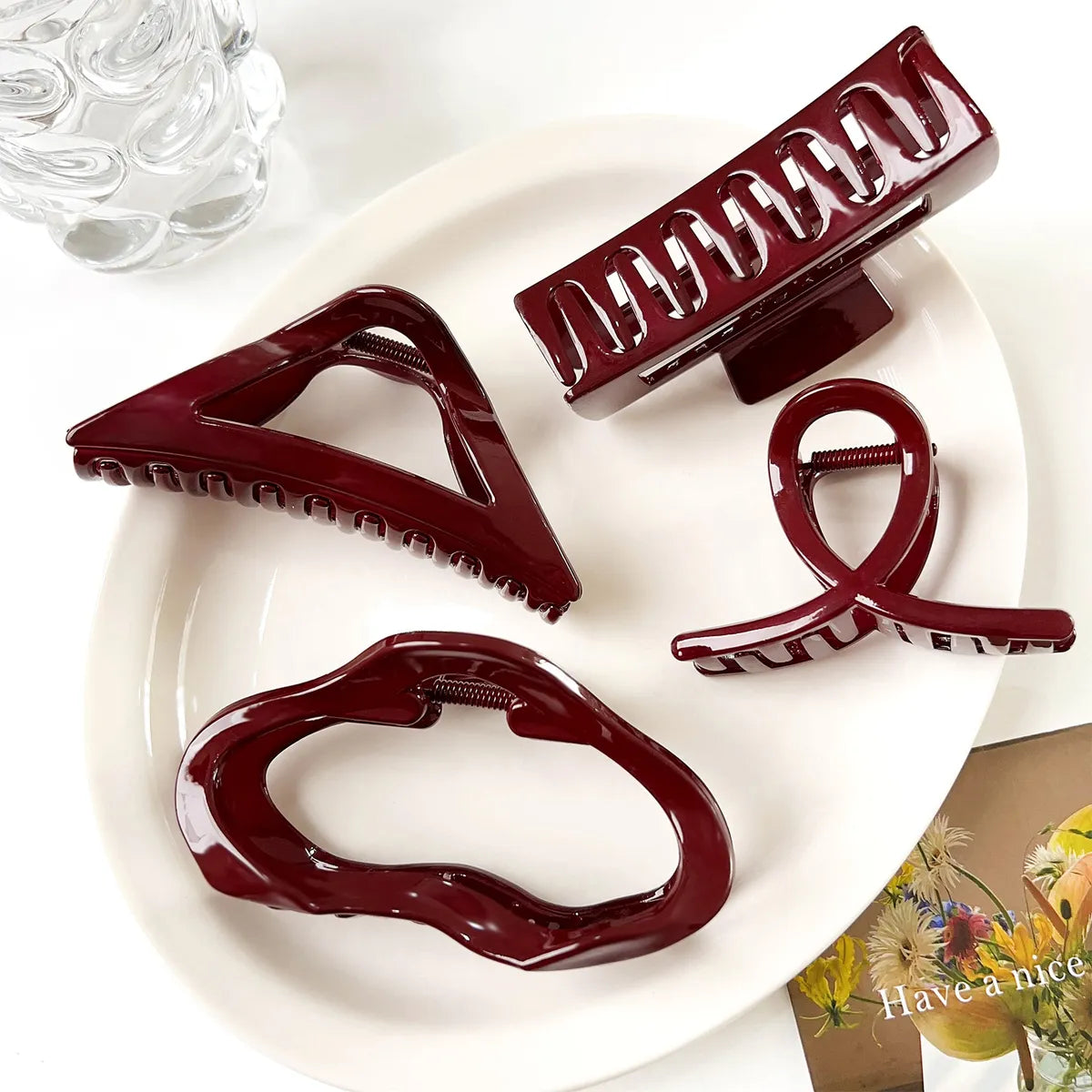 Women'S Chinoiserie Solid Color Plastic Hair Claws