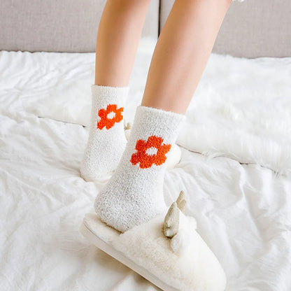 Women'S Cute Sweet Flower Polyester Jacquard Crew Socks A Pair