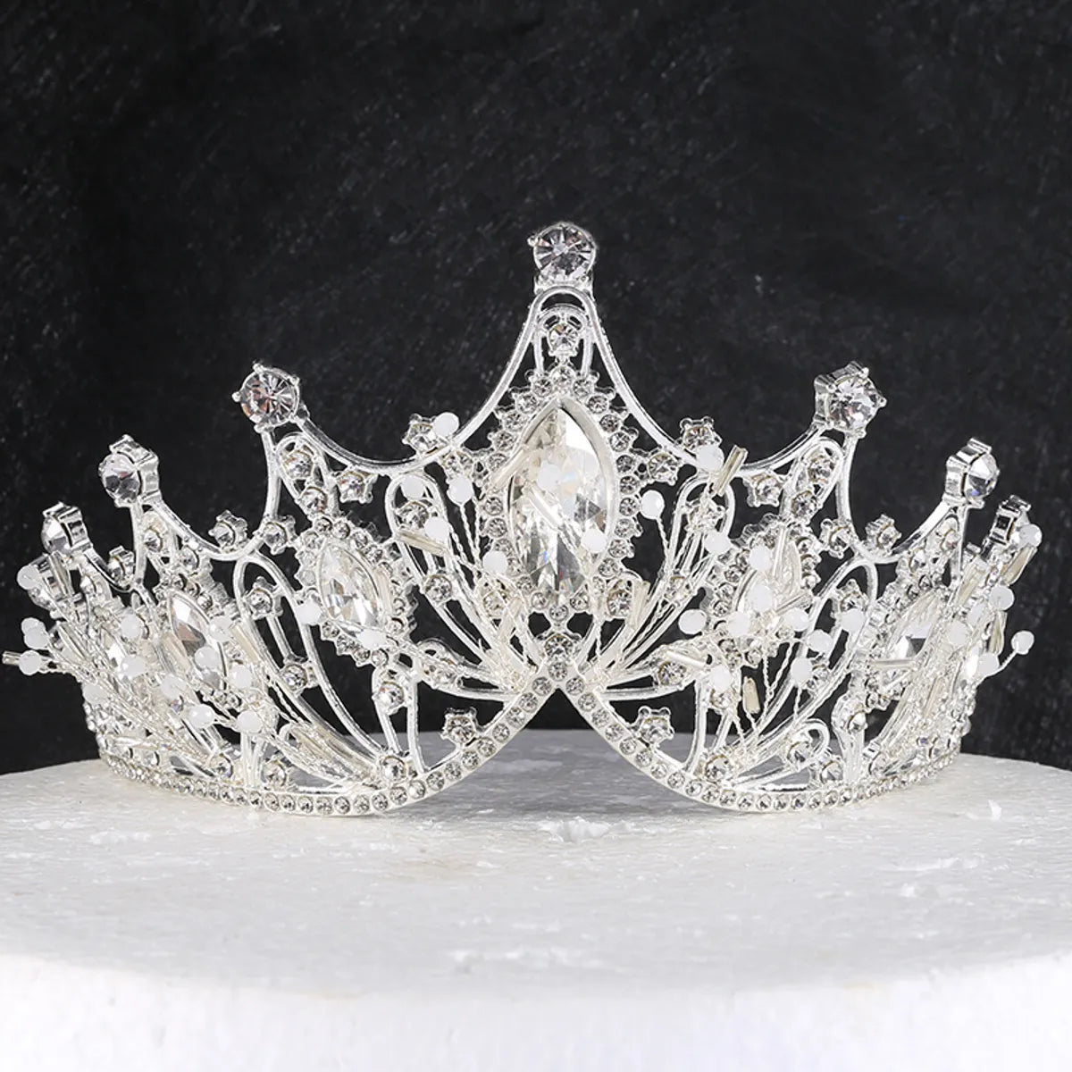 Women'S Elegant Lady Streetwear Crown Alloy Inlay Artificial Crystal Rhinestones Crown