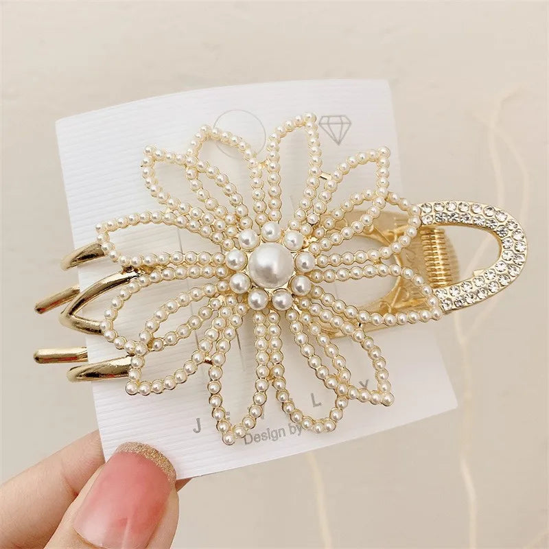 Women'S Elegant Lady Sweet Flower Alloy Inlay Imitation Pearl Rhinestones Hair Clip Hair Claws