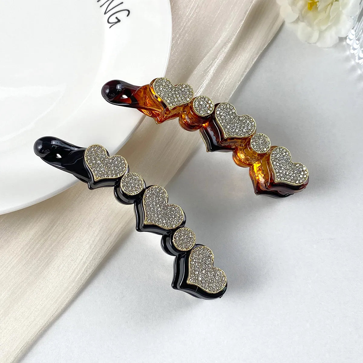 Women'S Elegant Romantic Sweet Geometric Waves Plastic Inlay Rhinestones Hair Clip