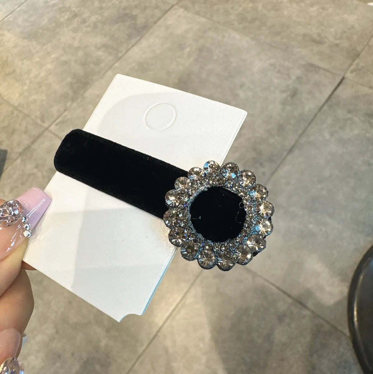 Women'S Elegant Simple Style Geometric Velvet Material 80% Polyester 20% Spandex M: About 0.463kg Inlay Rhinestones Hair Clip