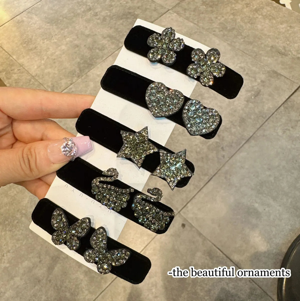 Women'S Elegant Simple Style Geometric Velvet Material 80% Polyester 20% Spandex M: About 0.463kg Inlay Rhinestones Hair Clip