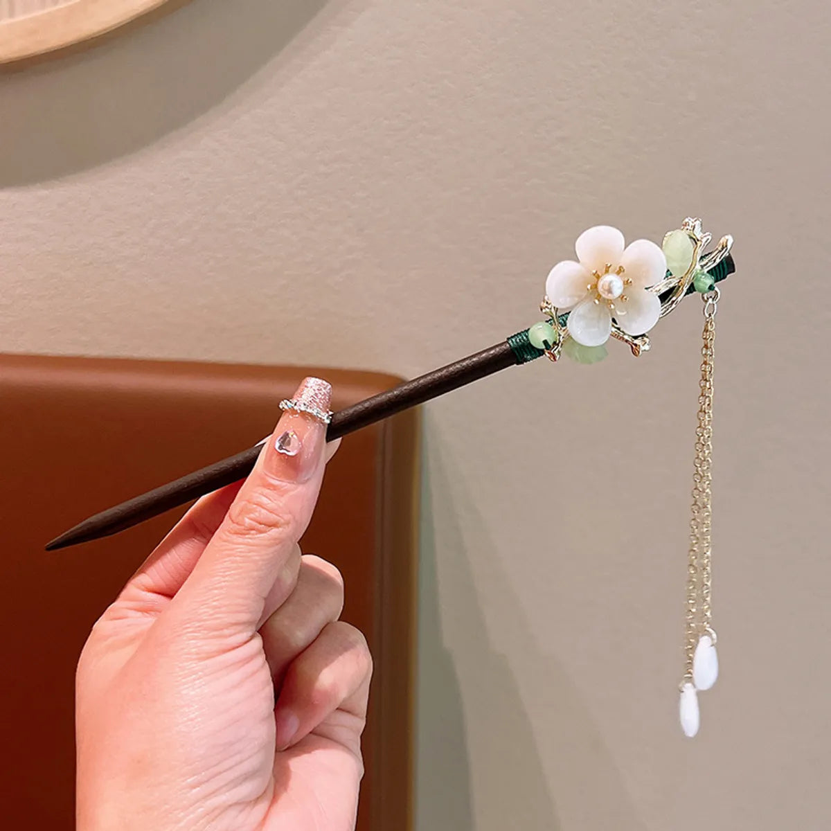 Women'S Ethnic Style Simple Style Flower Wood Inlay Artificial Gemstones Rhinestones Hairpin