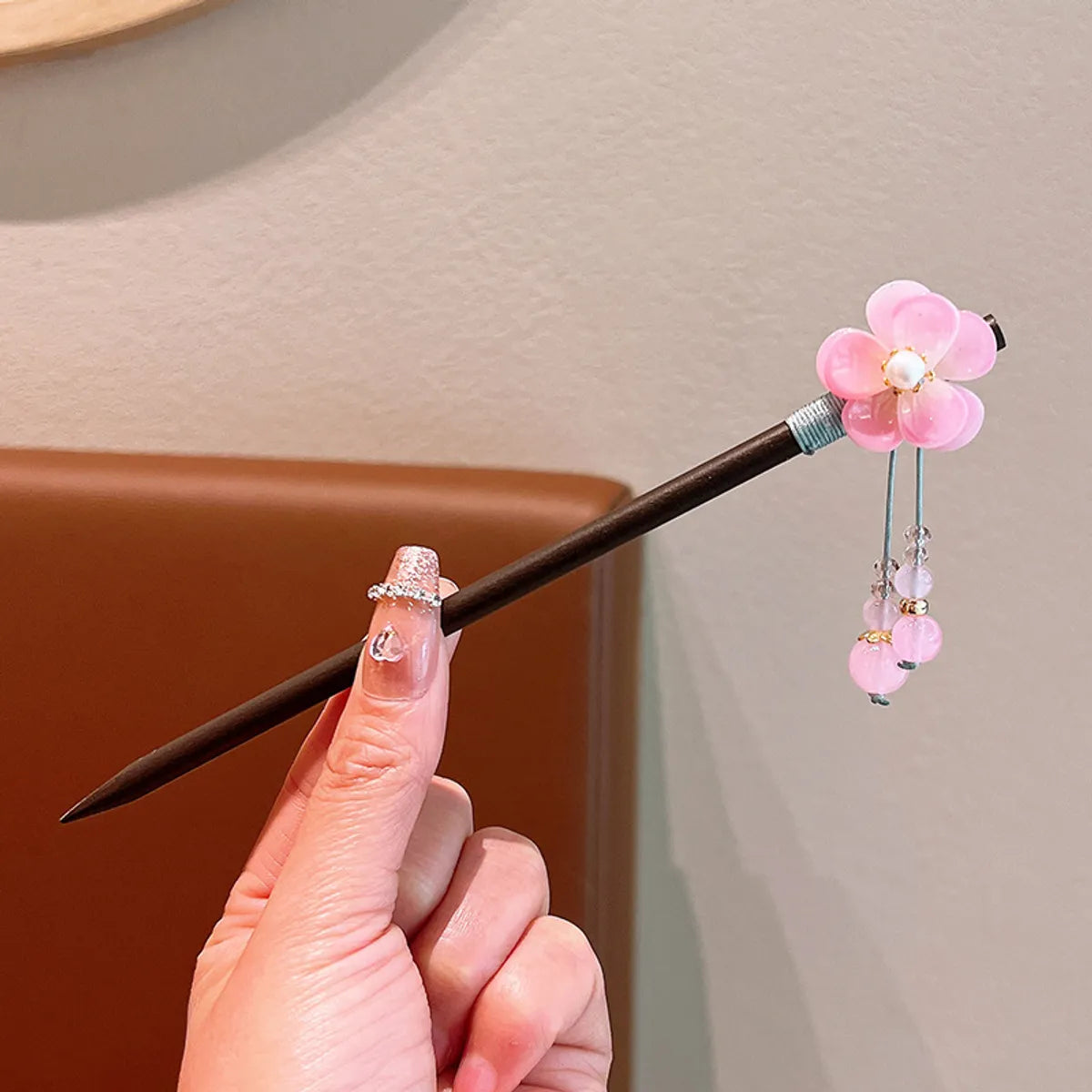 Women'S Ethnic Style Simple Style Flower Wood Inlay Artificial Gemstones Rhinestones Hairpin