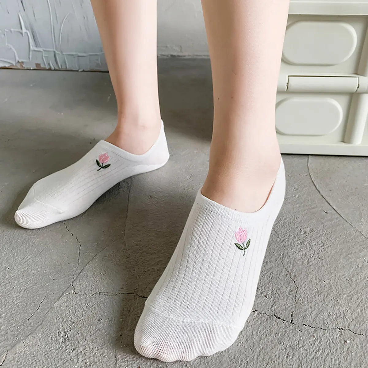 Women'S Fashion Flower Nylon Cotton Embroidery Ankle Socks A Pair