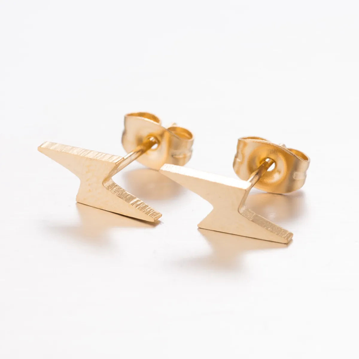 Fashion Lightning Stainless Steel No Inlaid 18K Gold Plated Ear Studs