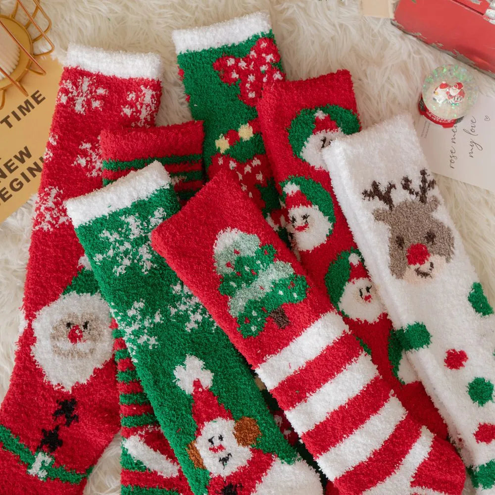 Women'S Fashion Santa Claus Snowman Elk Polyester Coral Fleece Embroidery Ankle Socks