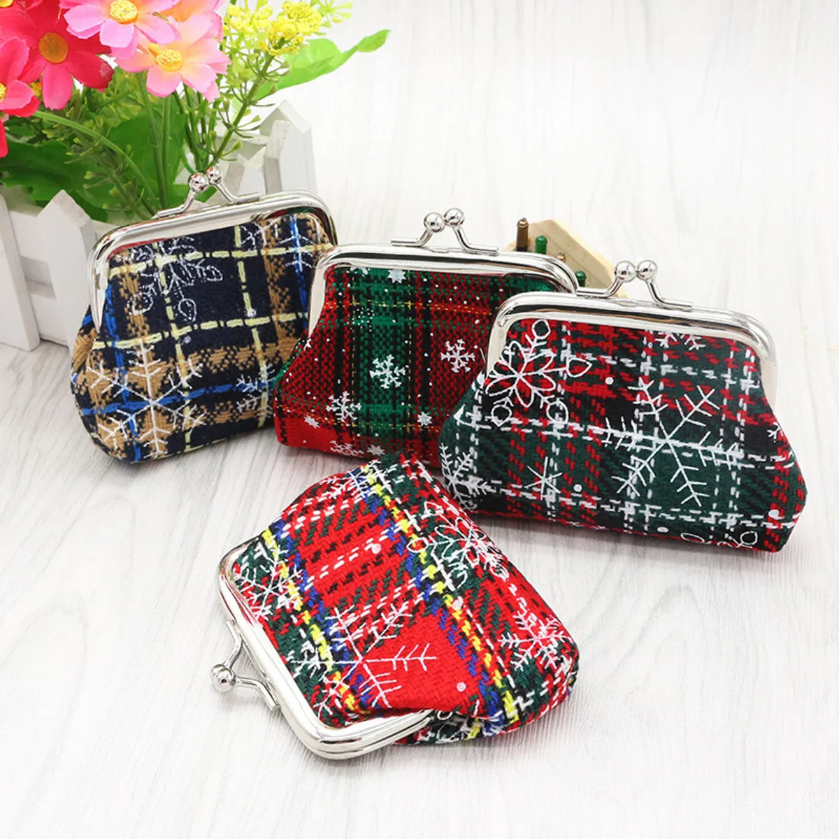 Women'S Flower Snowflake Cotton Lock Clasp Wallets