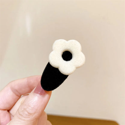 Women'S IG Style Cute Korean Style Flower Velvet Hair Clip