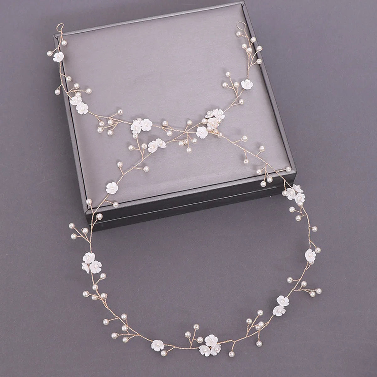 Women'S IG Style Shiny Leaves Flower Iron Pearl Inlay Rhinestones Hair Band