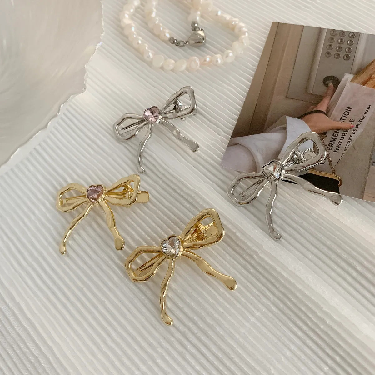 Women'S IG Style Sweet Heart Shape Bow Knot Metal Hollow Out Inlay Rhinestones Hair Clip