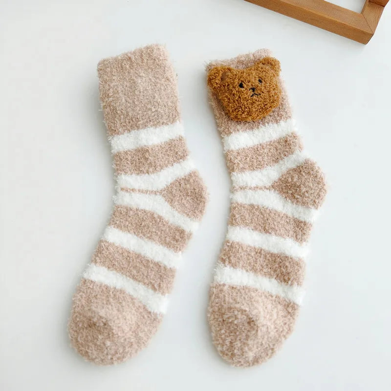 Women'S Japanese Style Cartoon Bear Polyester Blending Crew Socks A Pair