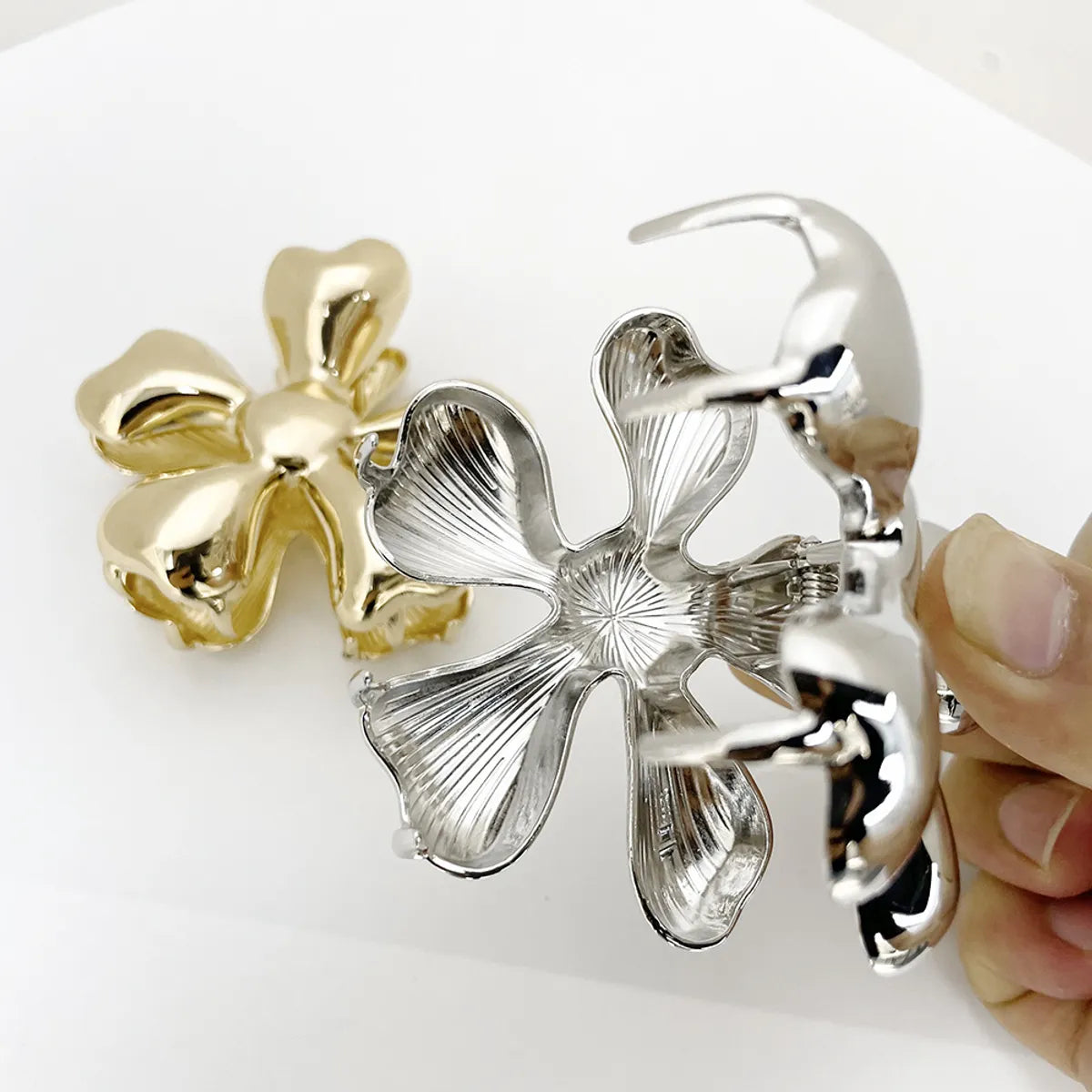 Women'S Lady Flower Alloy Plating Hair Claws