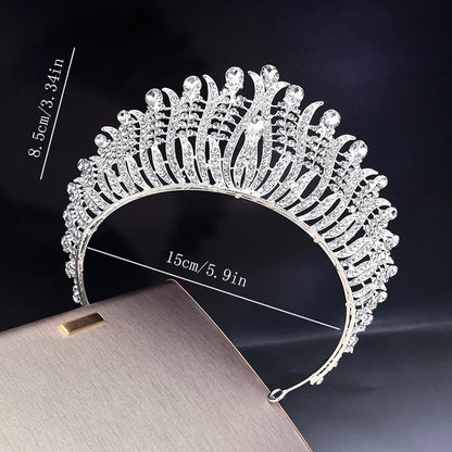 Women'S Luxurious Baroque Style Geometric Alloy Hollow Out Inlay Artificial Rhinestones Crown