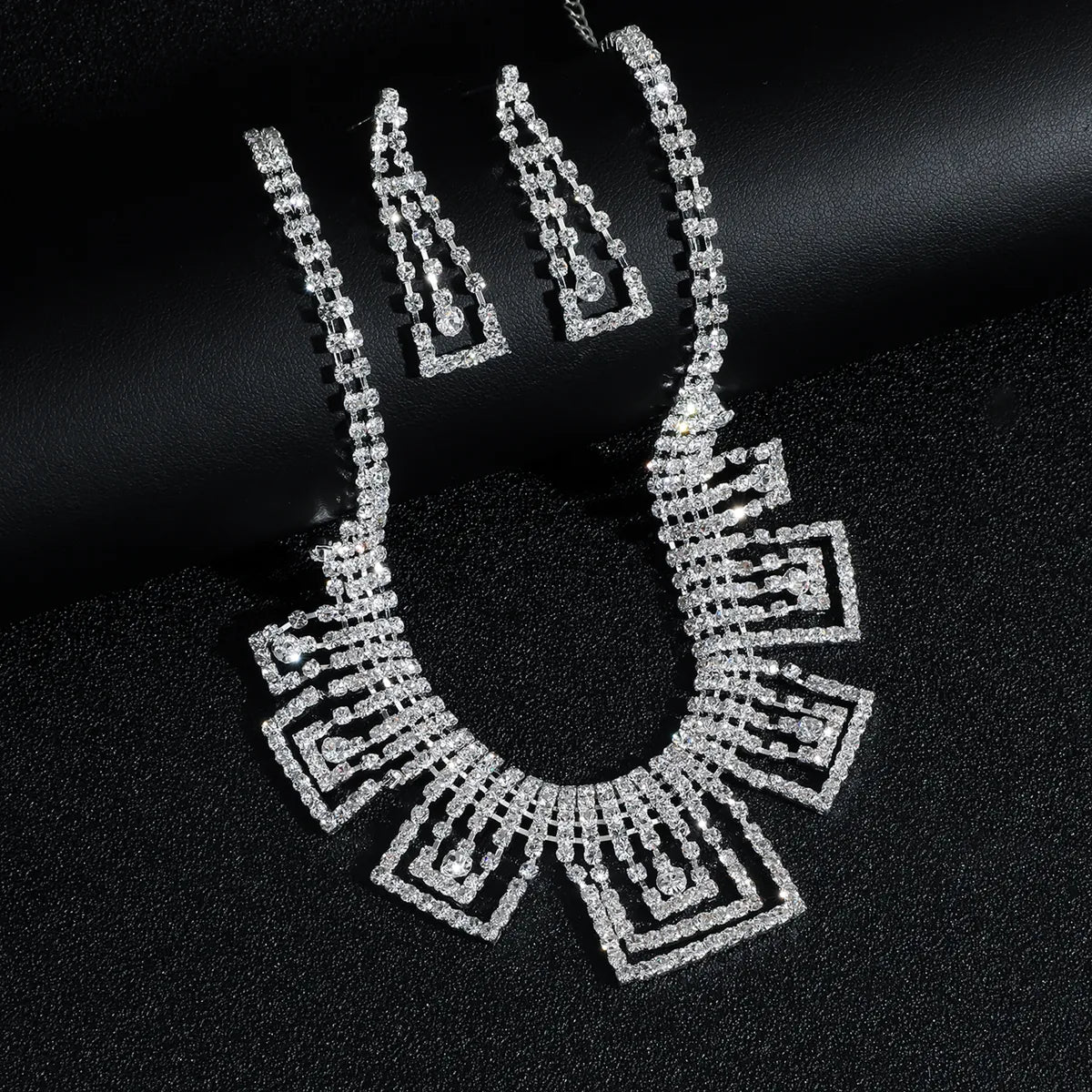 Women's Luxury Fashion Tassel Alloy Rhinestone Earrings Necklace Jewelry Set Inlay Rhinestones