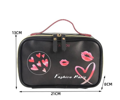 Women'S Medium All Seasons Pu Leather Heart Shape Fashion Square Zipper Cosmetic Bag