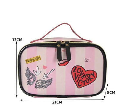 Women'S Medium All Seasons Pu Leather Heart Shape Fashion Square Zipper Cosmetic Bag