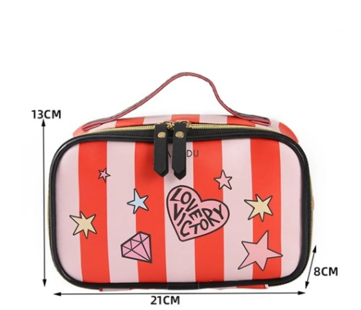 Women'S Medium All Seasons Pu Leather Heart Shape Fashion Square Zipper Cosmetic Bag