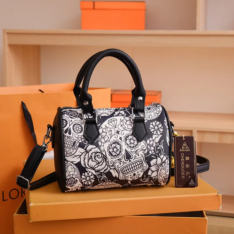 Women'S Medium Pu Leather Skull Elegant Basic Classic Style Pillow Shape Zipper Shoulder Bag Handbag Crossbody Bag