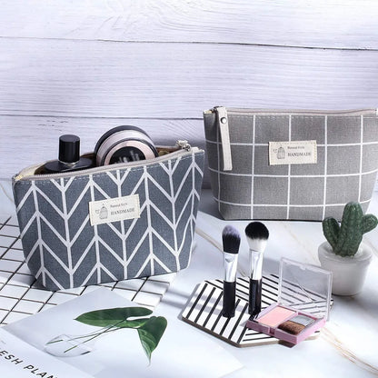 Women'S Medium Canvas Geometric Basic Square Zipper Cosmetic Bag