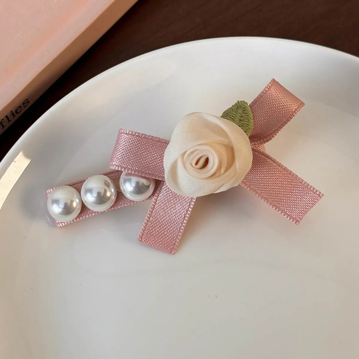 Women'S Princess Cute Sweet Flower Imitation Pearl Alloy Cloth Hair Clip